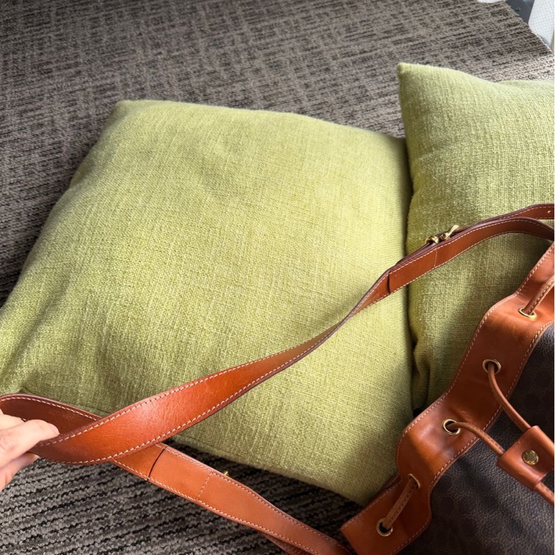 思琳 賽林 老花 水桶包 斜挎包 斜背包 側背包 中古孤品 Celine Macadam bucket bag 啡色老花 水桶袋 凱旋門-20