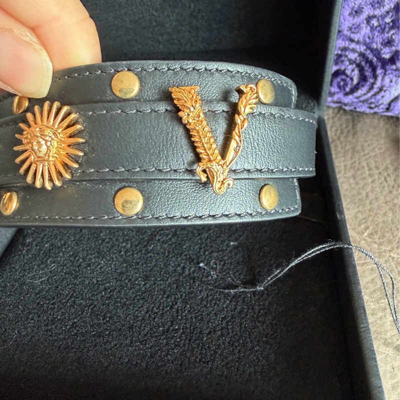 范思哲  黑色 黑色皮革 美杜莎頭  V牛仔風雙環繞手鐲  手環 versace black bracelet-1