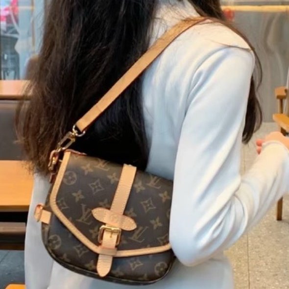 LV 原花雙面雙子星Saumur BB肩背包-0