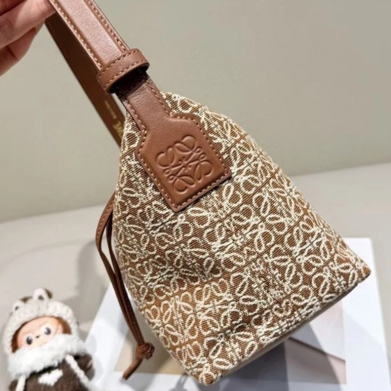 Loewe Cubi 棕色 老花 帆布拼牛皮 小號 飯盒包20.5*12.5*17  95新 配件塵袋-3