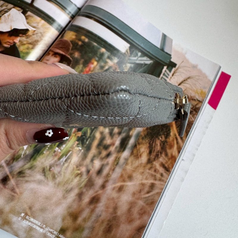 😍99成新 閒置未用 Chanel 灰色拉鍊吐司包-4