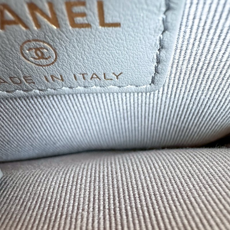 😍99成新 閒置未用 Chanel 灰色拉鍊吐司包-7