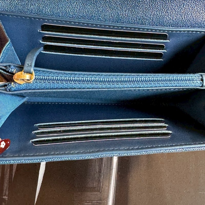 💖超好看的藍 Chanel 珠光寶石藍釦式中夾-6