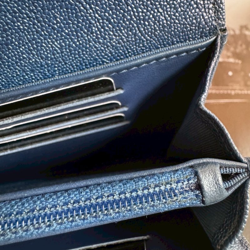 💖超好看的藍 Chanel 珠光寶石藍釦式中夾-18