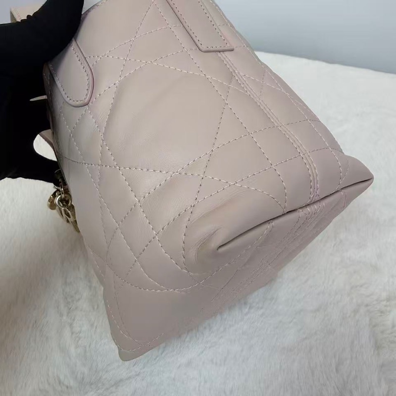 DIOR迪奧 Toujours土著包 胭脂粉色 金扣 牛皮 肩帶款斜挎包 CD Lock 扣環可拆卸肩帶 時尚女士單肩手提包-2