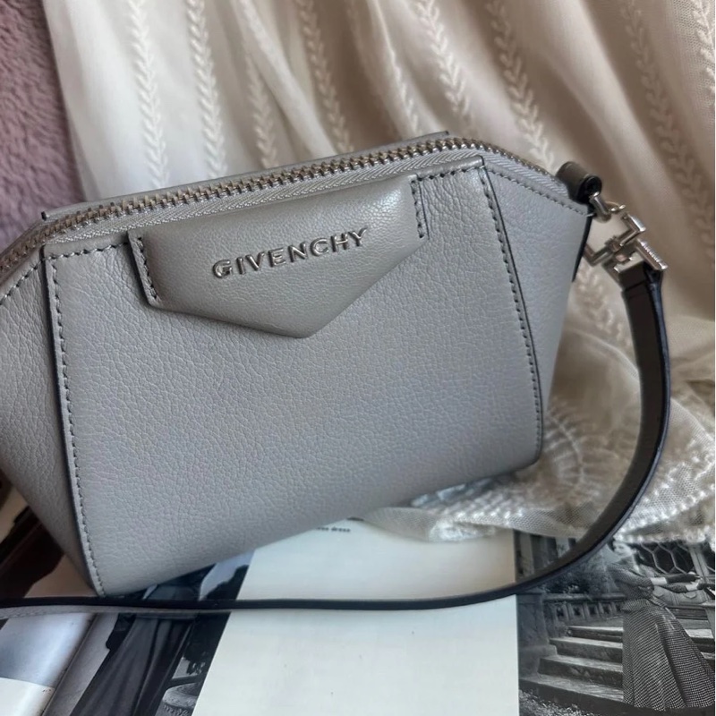 纪梵希 纪梵希包包 迷你 斜挎包 可拆 皮革肩帶  肩背  斜挎  givenchy Antigona crossbody bag grey-2
