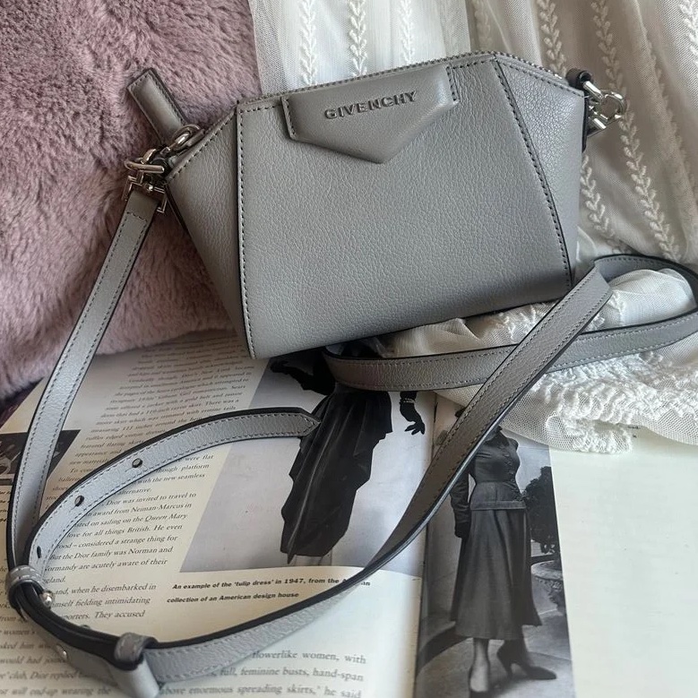 纪梵希 纪梵希包包 迷你 斜挎包 可拆 皮革肩帶  肩背  斜挎  givenchy Antigona crossbody bag grey-5