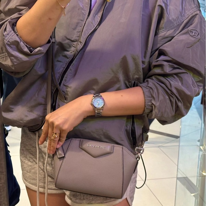 纪梵希 纪梵希包包 迷你 斜挎包 可拆 皮革肩帶  肩背  斜挎  givenchy Antigona crossbody bag grey-6