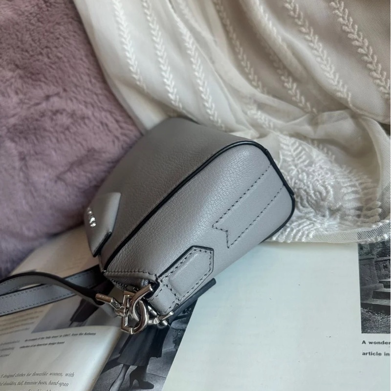 纪梵希 纪梵希包包 迷你 斜挎包 可拆 皮革肩帶  肩背  斜挎  givenchy Antigona crossbody bag grey-10