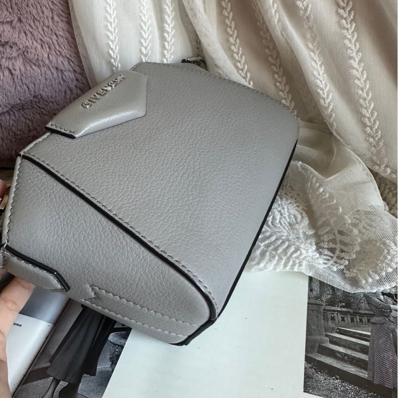 纪梵希 纪梵希包包 迷你 斜挎包 可拆 皮革肩帶  肩背  斜挎  givenchy Antigona crossbody bag grey-12