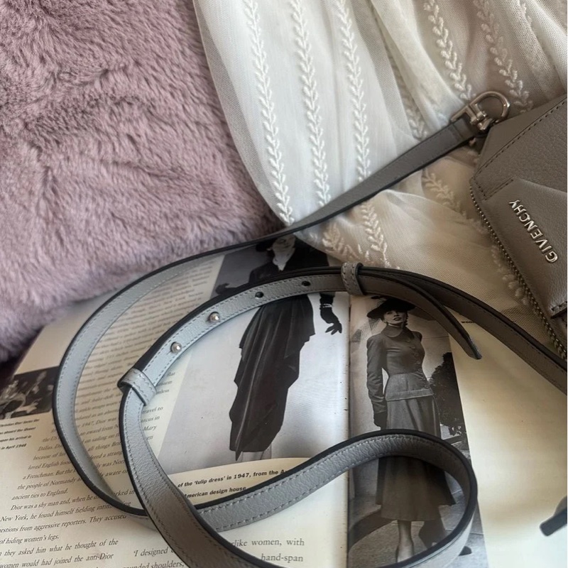 纪梵希 纪梵希包包 迷你 斜挎包 可拆 皮革肩帶  肩背  斜挎  givenchy Antigona crossbody bag grey-15