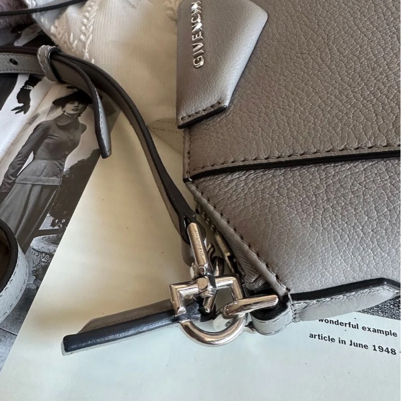 纪梵希 纪梵希包包 迷你 斜挎包 可拆 皮革肩帶  肩背  斜挎  givenchy Antigona crossbody bag grey-16