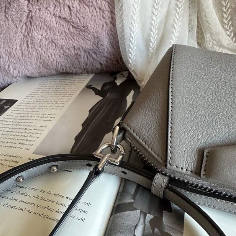 纪梵希 纪梵希包包 迷你 斜挎包 可拆 皮革肩帶  肩背  斜挎  givenchy Antigona crossbody bag grey-17