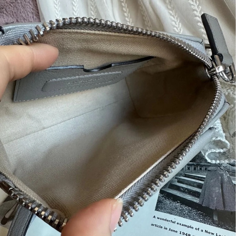 纪梵希 纪梵希包包 迷你 斜挎包 可拆 皮革肩帶  肩背  斜挎  givenchy Antigona crossbody bag grey-18