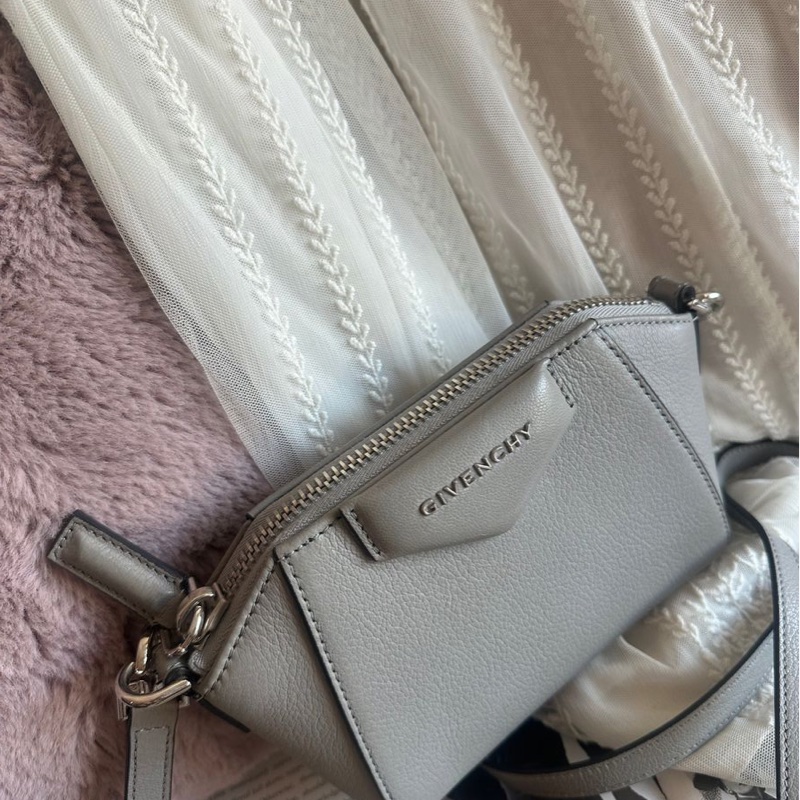 纪梵希 纪梵希包包 迷你 斜挎包 可拆 皮革肩帶  肩背  斜挎  givenchy Antigona crossbody bag grey-21