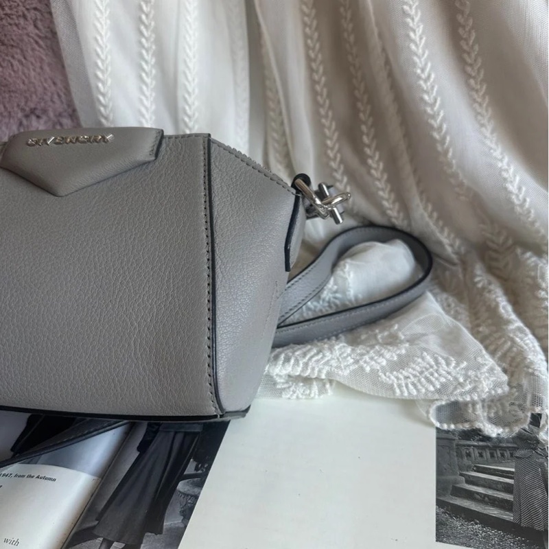纪梵希 纪梵希包包 迷你 斜挎包 可拆 皮革肩帶  肩背  斜挎  givenchy Antigona crossbody bag grey-22