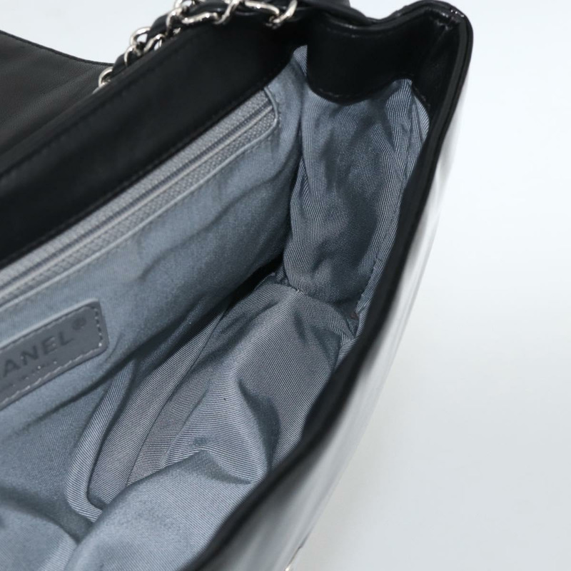 【日本直送】香奈兒唇膏線鏈條包，漆皮材質，黑色銀色雙C標誌，正品 ka3406SAV-20