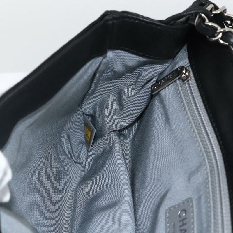 【日本直送】香奈兒唇膏線鏈條包，漆皮材質，黑色銀色雙C標誌，正品 ka3406SAV-21