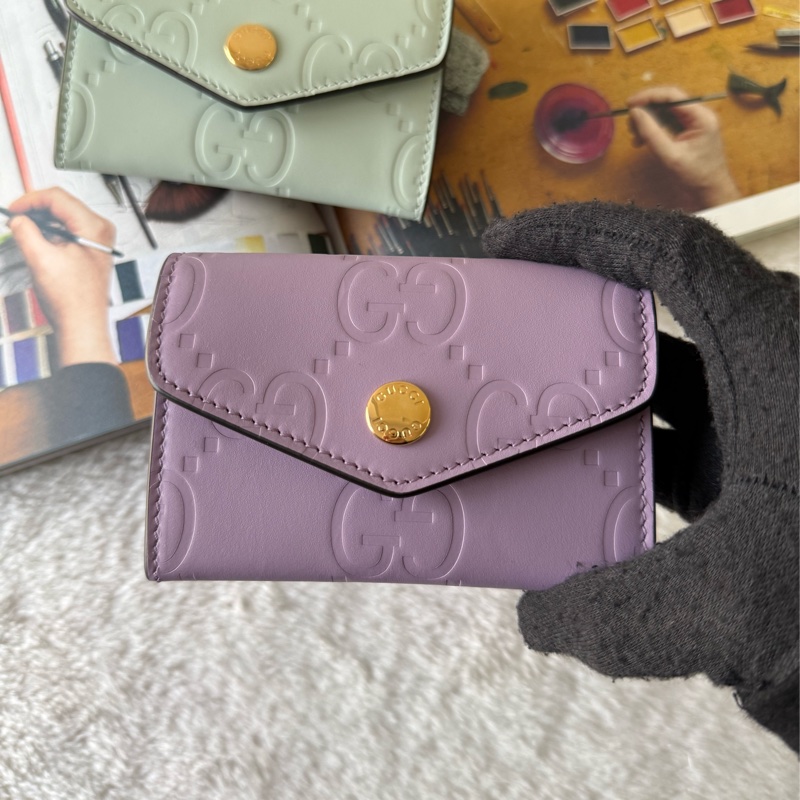GG Logo 壓紋牛皮釦式卡片夾/名片夾(淺紫色)-1