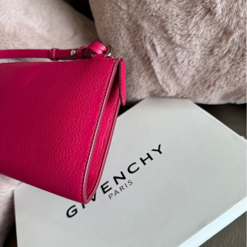 纪梵希 纪梵希包包 閑置 粉紅色 信封包 桃紅色 迷你 斜挎包 可拆 皮革肩帶  肩背  斜挎  givenchy Antigona crossbody bag pink-12