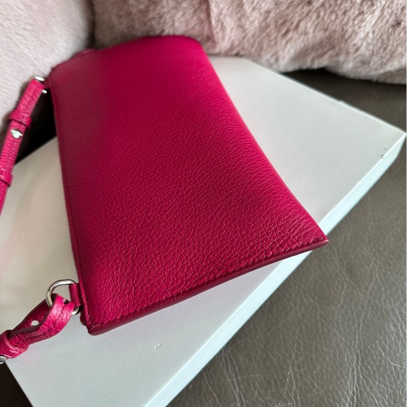 纪梵希 纪梵希包包 閑置 粉紅色 信封包 桃紅色 迷你 斜挎包 可拆 皮革肩帶  肩背  斜挎  givenchy Antigona crossbody bag pink-13