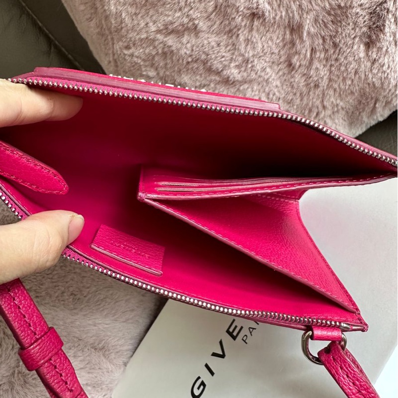 纪梵希 纪梵希包包 閑置 粉紅色 信封包 桃紅色 迷你 斜挎包 可拆 皮革肩帶  肩背  斜挎  givenchy Antigona crossbody bag pink-21