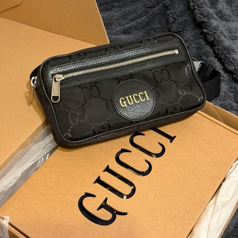 拍拍圈獨賣 GUCCI BELTBAG 低調質感大全配 內外包裝盒全都附上 少用割愛讓出