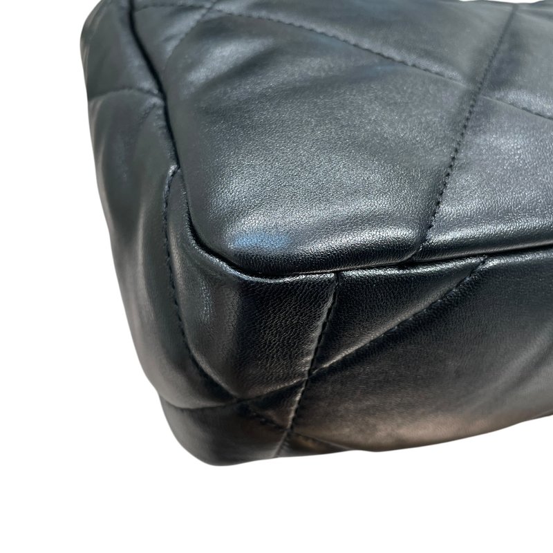 CHANEL 香奈兒 19 鍊條肩背包 油蠟皮 黑色 銀釦-8