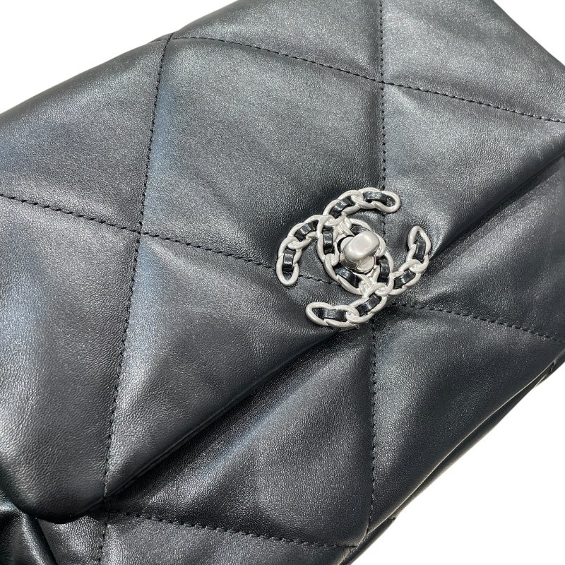 CHANEL 香奈兒 19 鍊條肩背包 油蠟皮 黑色 銀釦-11