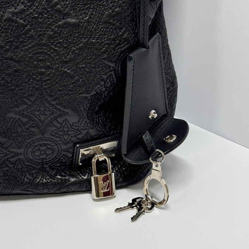 【極新🎁 全市場唯一】 LV Antheia 限量發售 羊皮 肩背包（專櫃163,000）-7