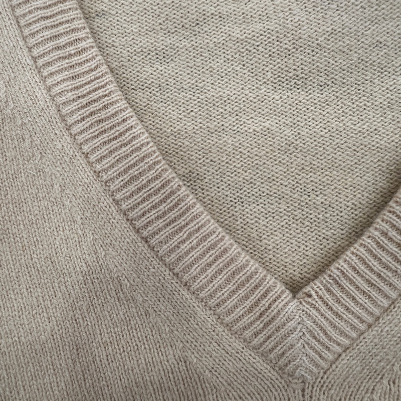 Burberry London V 領毛衣-9