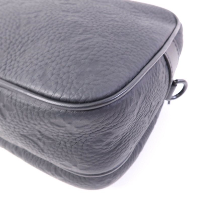 LOUIS VUITTON Monogram Taurillon S Lock肩背袋-11