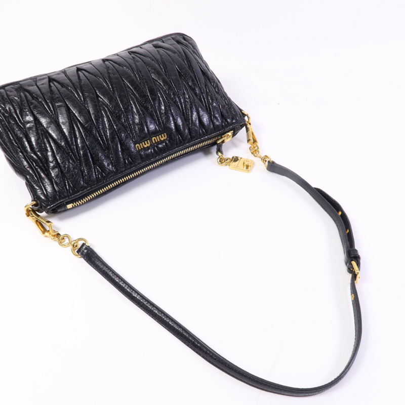 Miu Miu 羊皮皮革Shoulder Bag金扣肩背袋-8