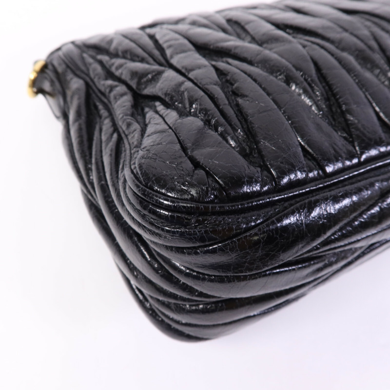 Miu Miu 羊皮皮革Shoulder Bag金扣肩背袋-13