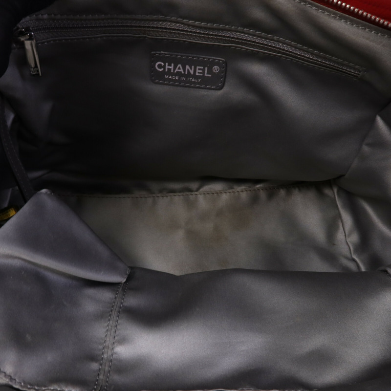 CHANEL 羊皮皮革Hand Bag銀扣肩背袋-4
