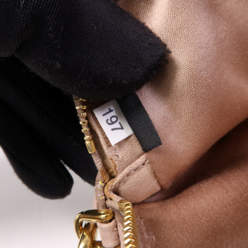 Miu Miu 羊皮皮革Shoulder Bag金扣肩背袋-8