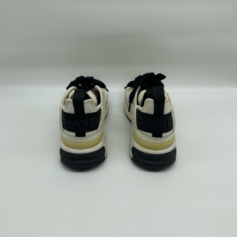 Chanel香奈兒 24s經典熊貓配色氣墊運動鞋 35碼。附件：塵袋-2