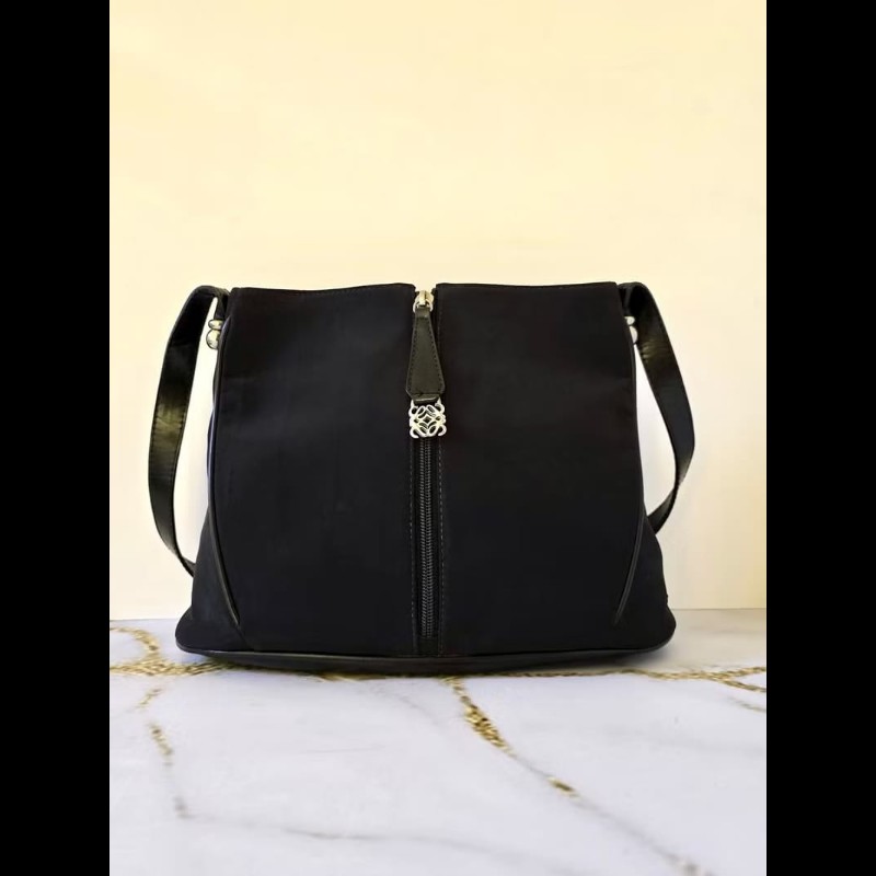 【LA LUNE】稀有中古包 Loewe黑色銀雕刻扣拼皮流浪包 側背包 單肩包 二手包-3