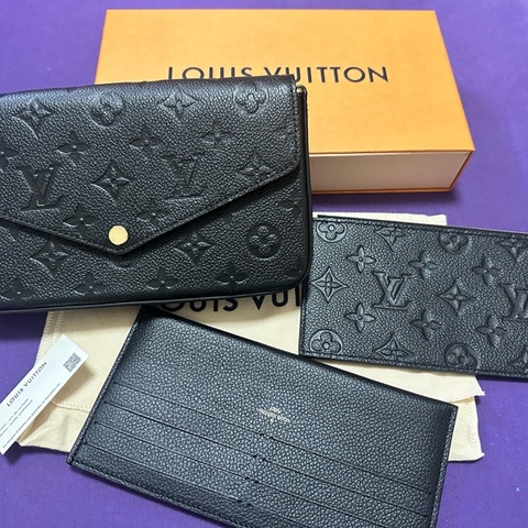 LOUIS VUITTON