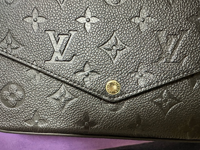 LOUIS VUITTON-4