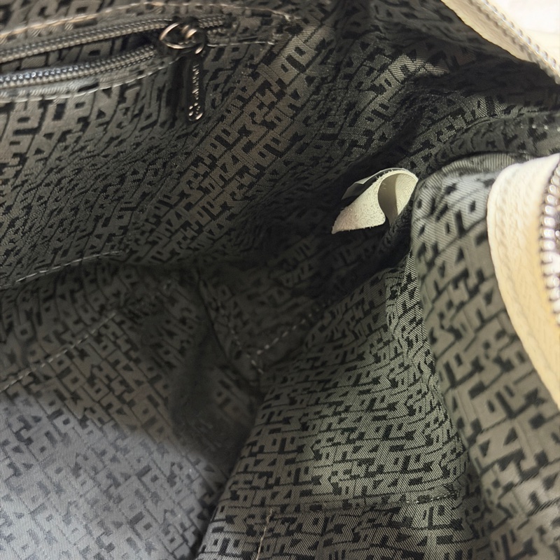 Longchamp LE PLIAGE XTRA系列牛皮肩揹袋(中/米白)-18