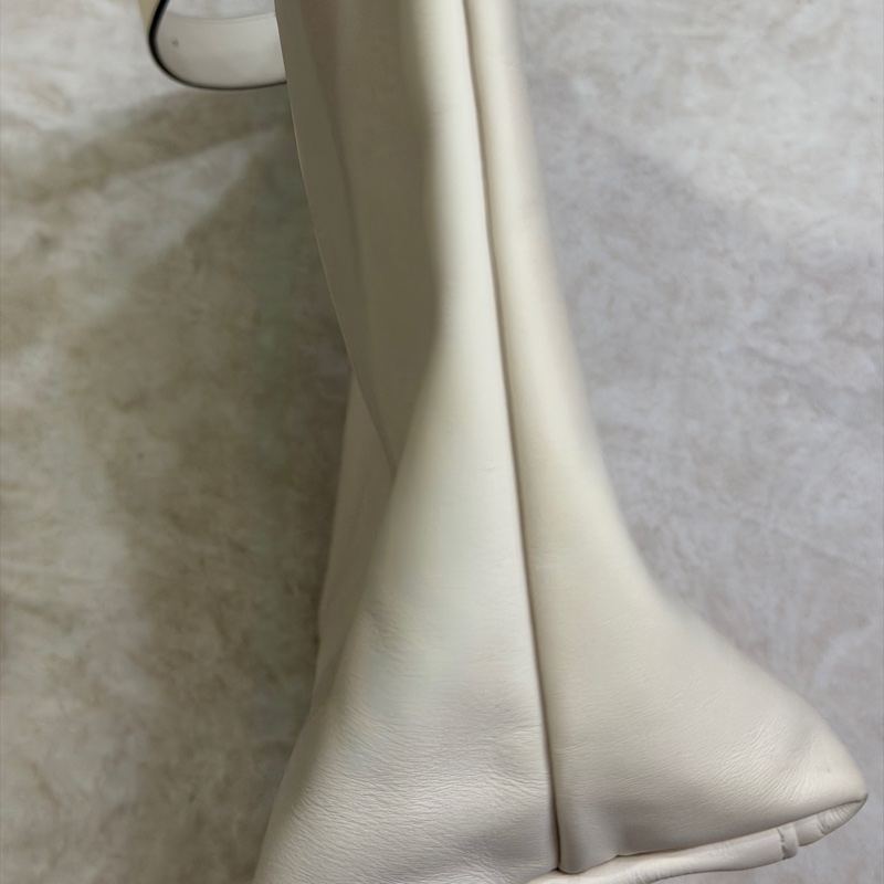 Longchamp LE PLIAGE XTRA系列牛皮肩揹袋(中/米白)-29