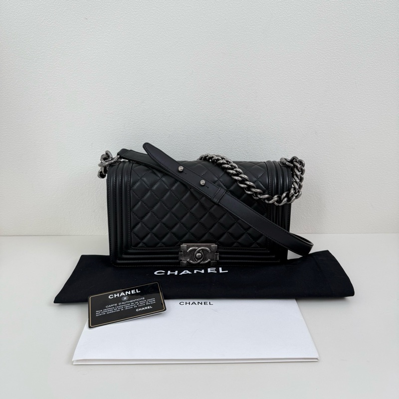 CHANEL/香奈兒 Leboy 黑色中號菱格做舊銀扣 雙C logo單肩斜挎包-0