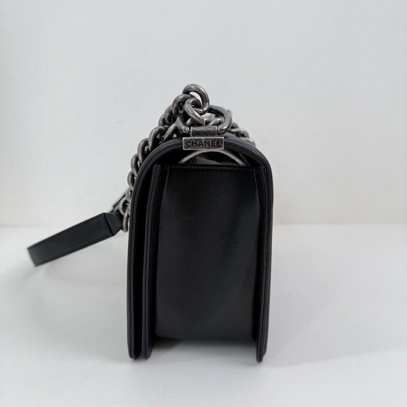 CHANEL/香奈兒 Leboy 黑色中號菱格做舊銀扣 雙C logo單肩斜挎包-3
