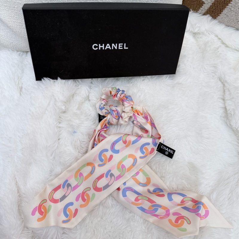 Chanel/ 絲綢髮圈與絲巾組（Silk Scrunchie and Scarf Set）-1