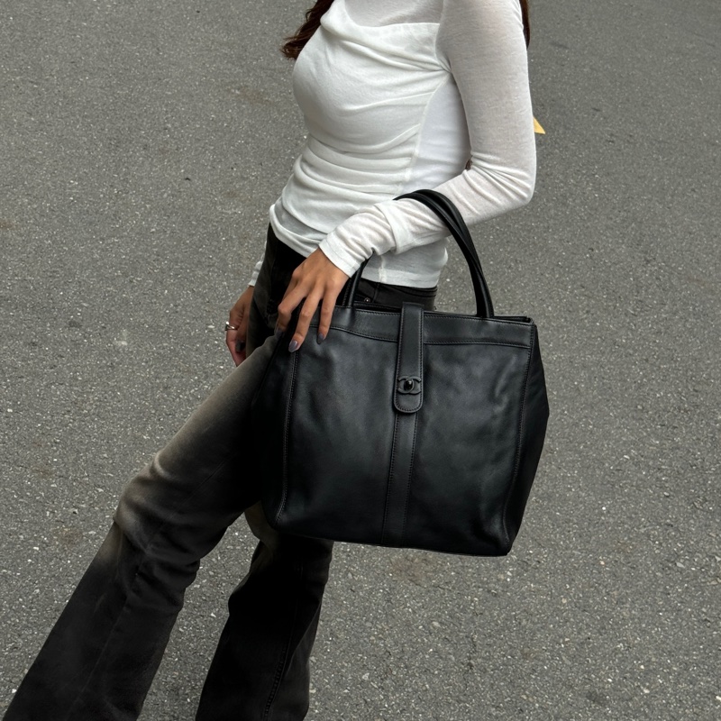 【極新超稀有⭐️】 Chanel “So Black” 全黑黑武士 肩背托特包 （專櫃28.6萬）-20