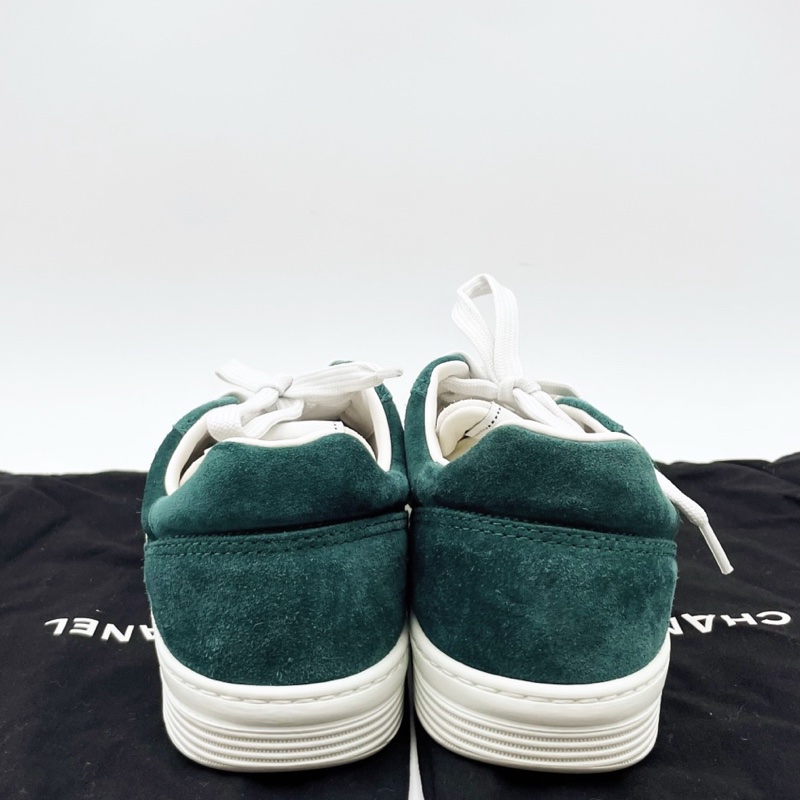 閒置新 未使用 Chanel 香奈兒湖水綠麂皮休閒鞋 37.5碼 附件：塵袋-2