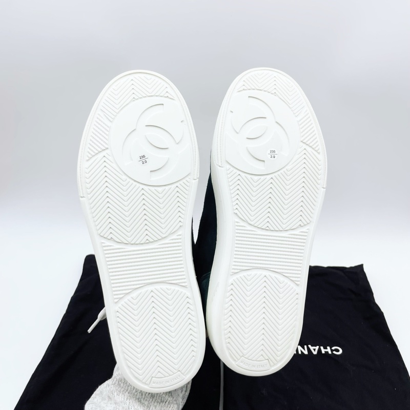 閒置新 未使用 Chanel 香奈兒湖水綠麂皮休閒鞋 37.5碼 附件：塵袋-4