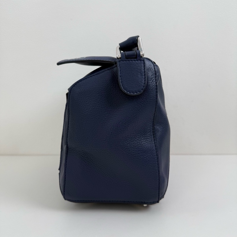 LOEWE/ 罗意威 puzzle蓝色小號 牛皮几何斜挎包 银扣-3