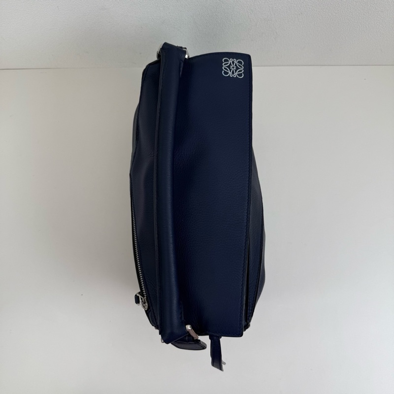 LOEWE/ 罗意威 puzzle蓝色小號 牛皮几何斜挎包 银扣-5